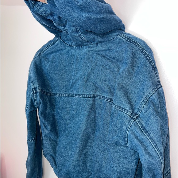 Ashley Vintage Charm Cozy Cropped Jean Jacket - Picture 5 of 5